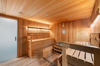 Sauna, showers and locker rooms